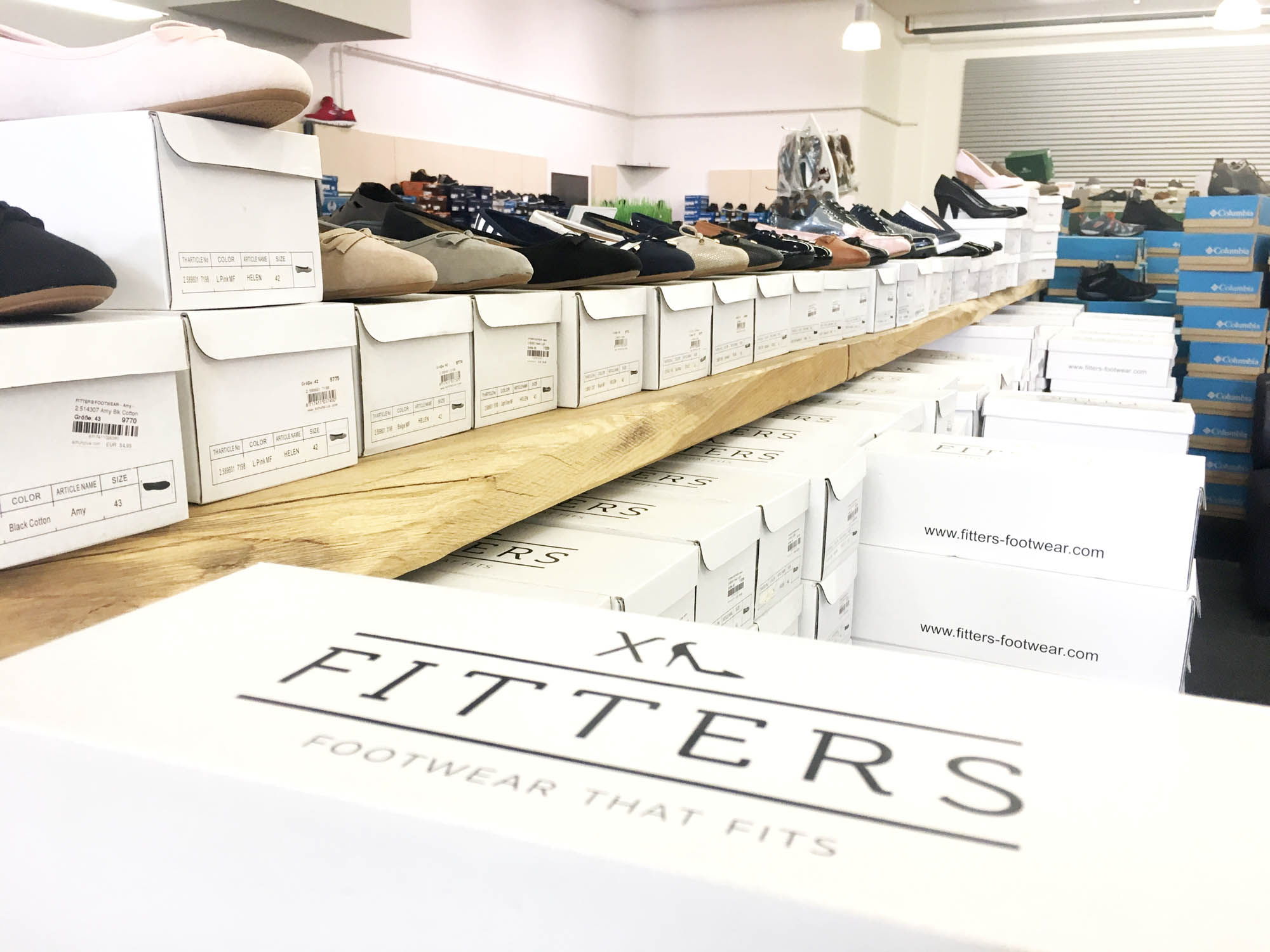 Damenschuhe in Übergrößen bei schuhplus von XL Fitters Footwear: Jetzt die neue Kollektion Herbst/Winter 2017/2018 entdecken.