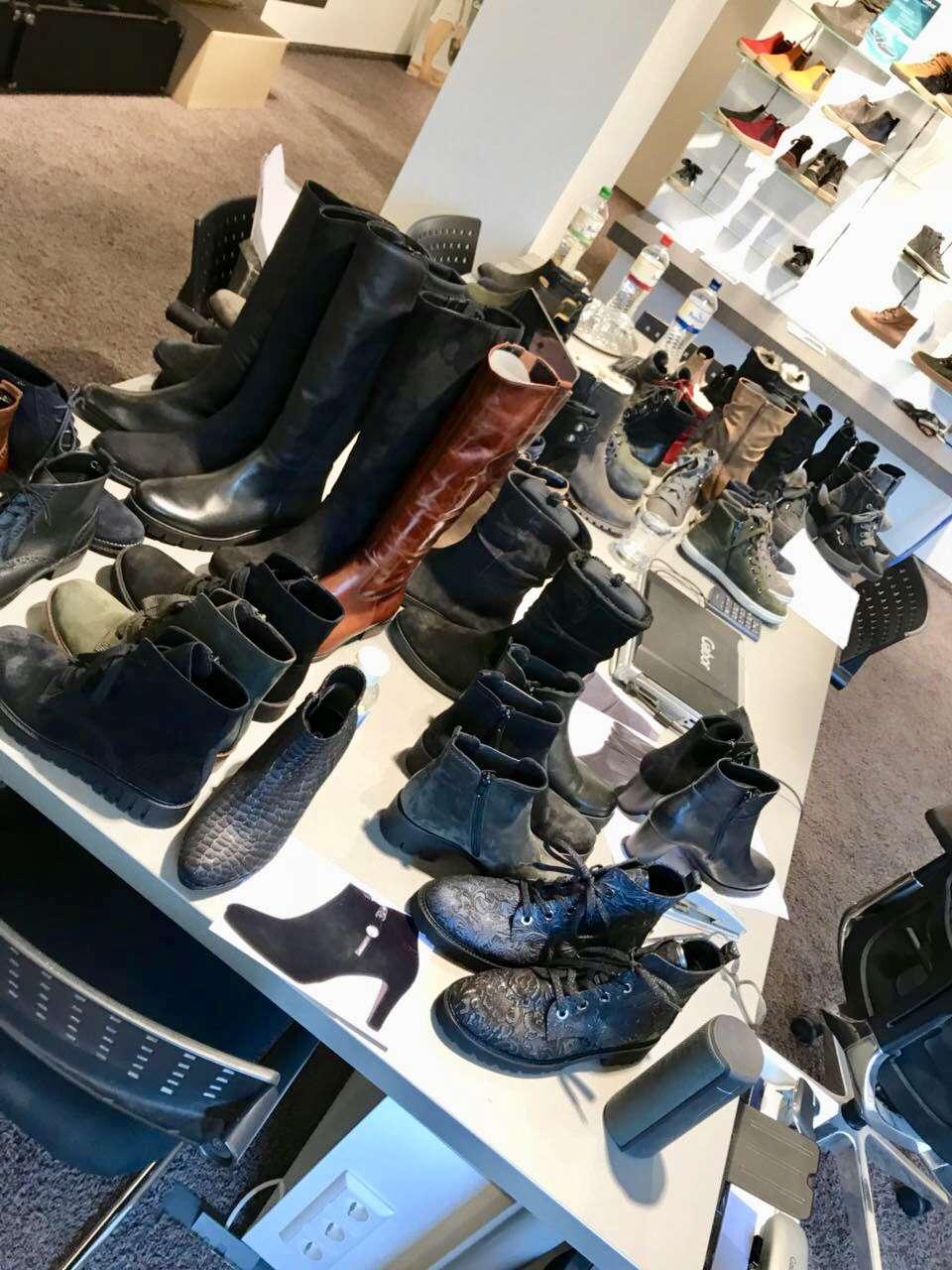 schuhplus-Chef Kay Zimmer auf Order-Tour im SOC ModeCentrum Hamburg bei Gabor