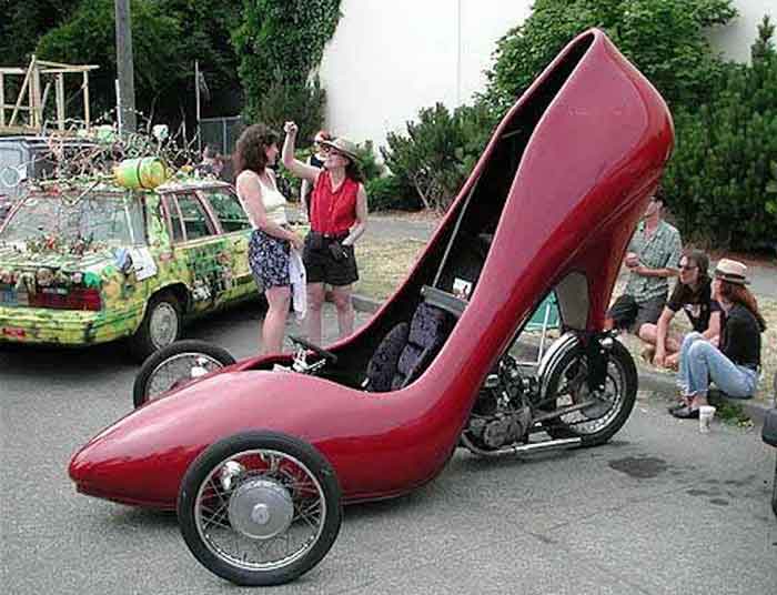Der Motorrad-Pumps: Der vielleicht skurrilste Pumps der Welt