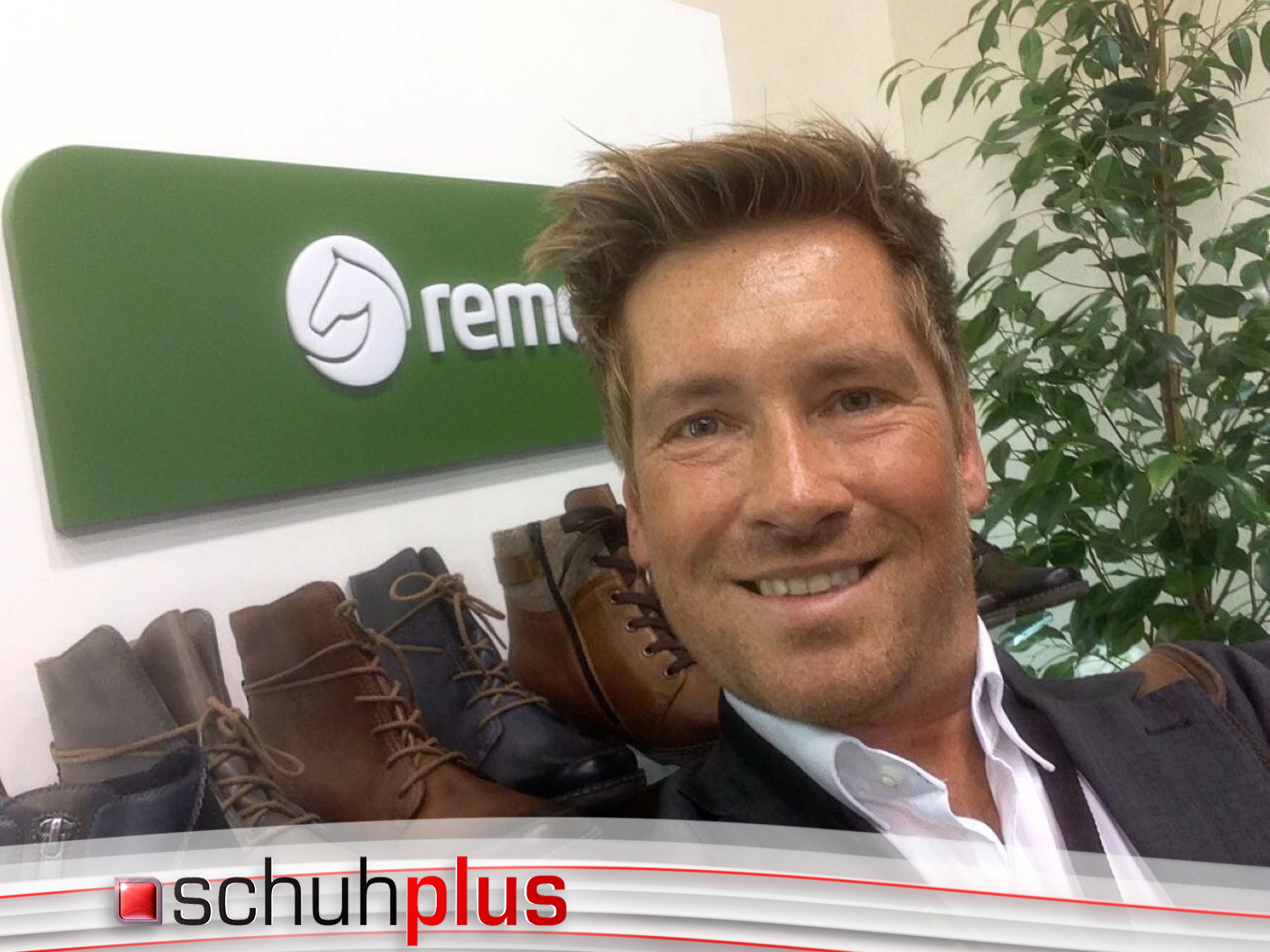 schuhplus-Chef Kay Zimmer am Stand von Remonte