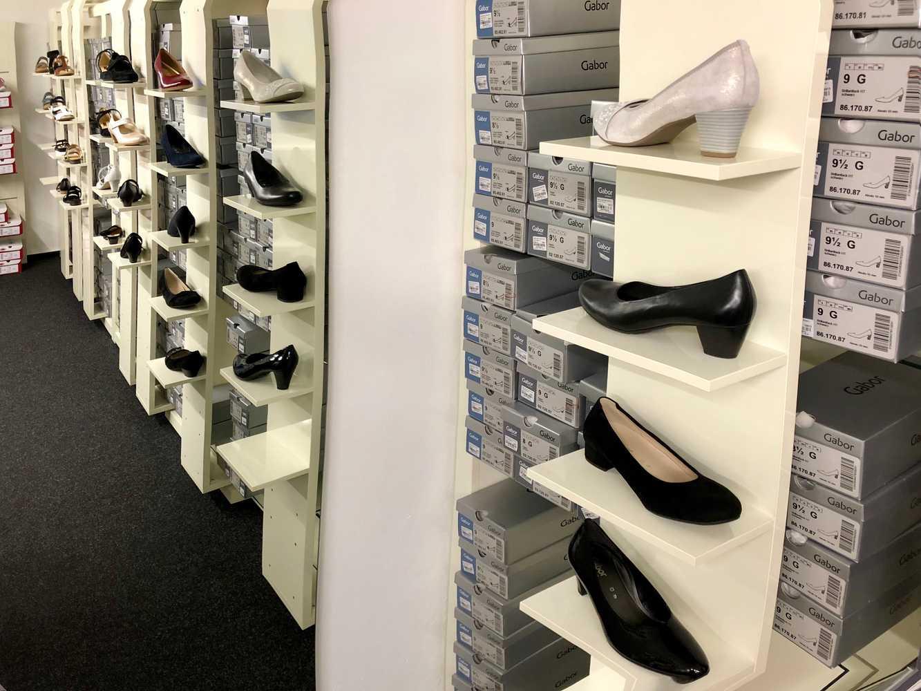 Fachgeschäft für große Schuhe, schuhplus aus Dörverden, erweitert Gabor Verkaufsfläche