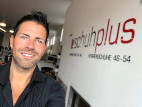 Georg Mahn, Marketingleiter von schuhplus - Schuhe in Übergrößen